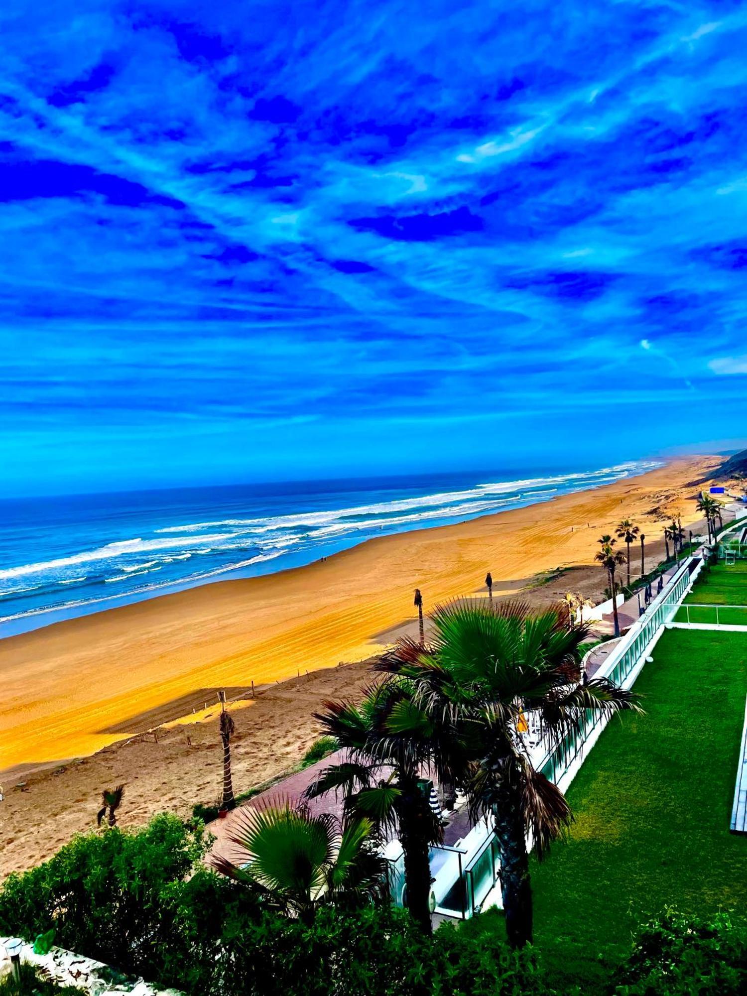 Appart De Luxe Front De Mer Prestigia Plage Des Nations Salé Exteriör bild